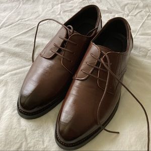 Tomboy Toes dress shoes size 6